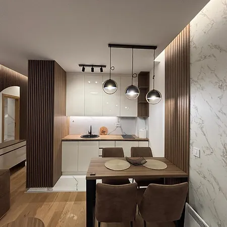 Mount Royal شقة زلاتيبور