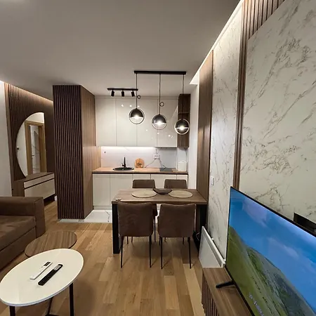 Mount Royal Apartment